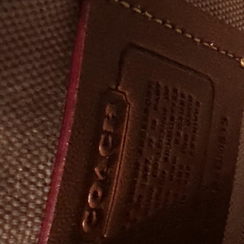 Mini coach bag. Only used once. - Picture 3 of 3